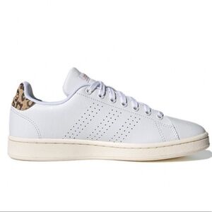 Women’s Adidas Advantage Shoes size 6.5